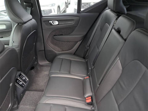 2026 Volvo XC40 B4 Core