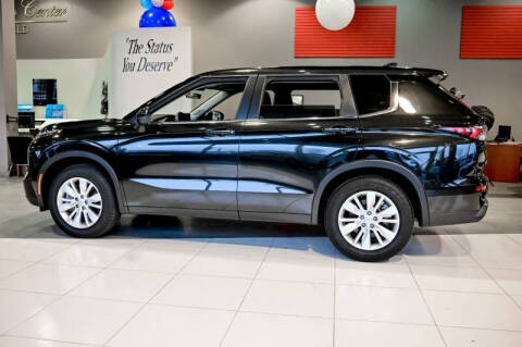 2025 Mitsubishi Outlander ES