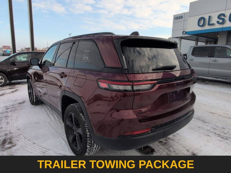 2023 Jeep Grand Cherokee Altitude