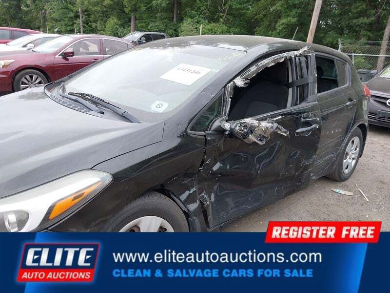 2017 Kia Forte5 LX