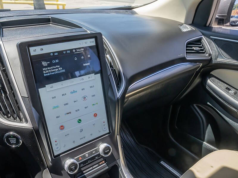 2022 Ford Edge