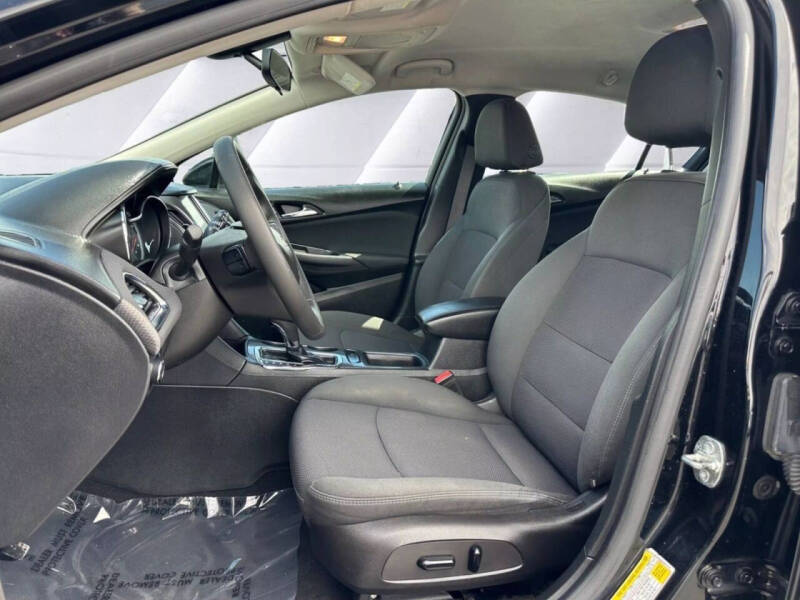 2017 Chevrolet Cruze LT Auto