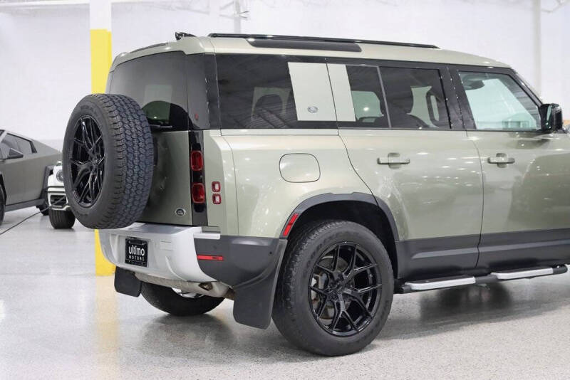 2020 Land Rover Defender 110 SE