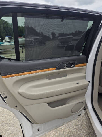 2011 Lincoln MKT