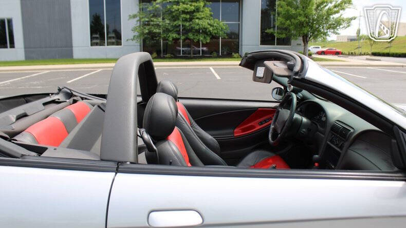 2003 Ford Mustang SVT Cobra