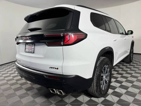 2024 GMC Acadia AT4