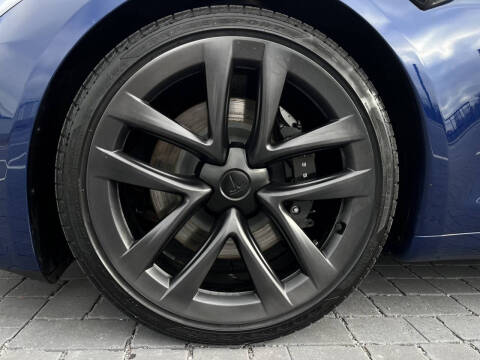 2023 Tesla Model S Standard Range