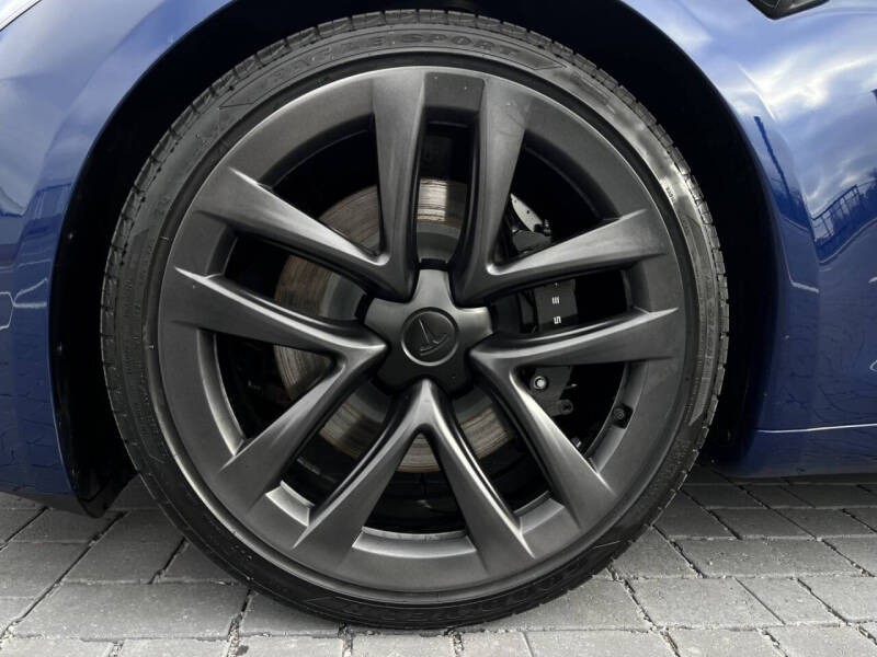 2023 Tesla Model S Standard Range