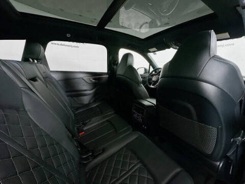 2025 Audi SQ7 4.0T quattro Premium Plus