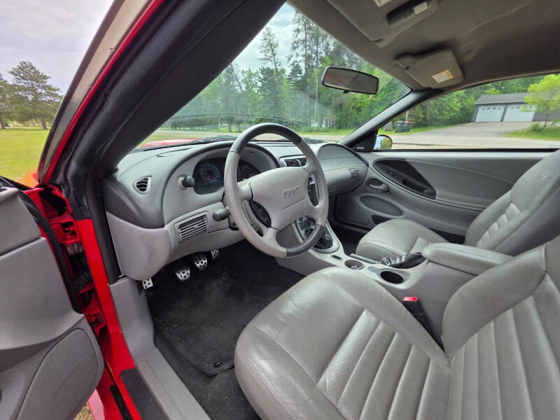 2004 Ford Mustang GT Deluxe