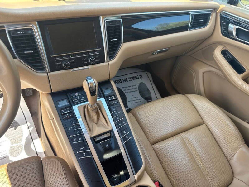 2016 Porsche Macan S