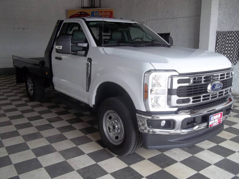 2024 Ford F-350 Super Duty Chassis Cab XL's photo