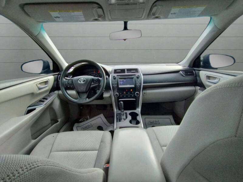 2015 Toyota Camry LE