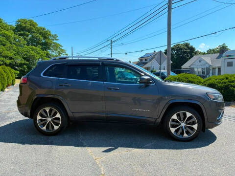 2019 Jeep Cherokee Overland