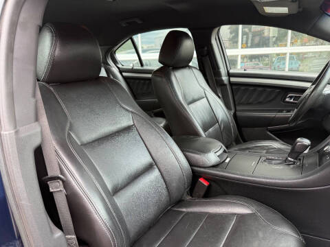 2016 Ford Taurus SEL
