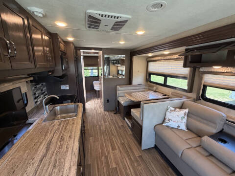 2018 Thor Motor Coach Ace 30.3