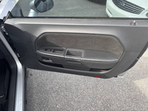 2009 Dodge Challenger SRT8