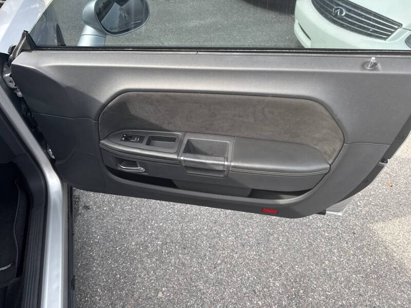 2009 Dodge Challenger SRT8