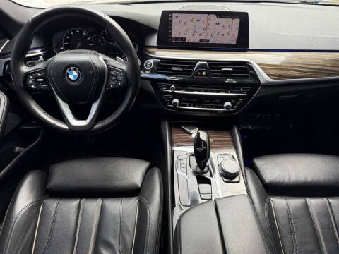 2019 BMW 5 Series 540i