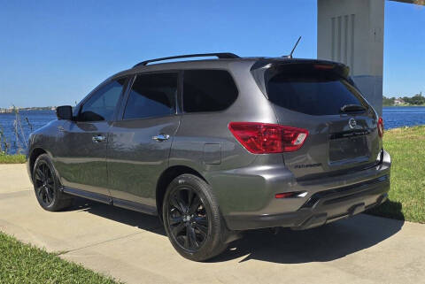 2018 Nissan Pathfinder SL