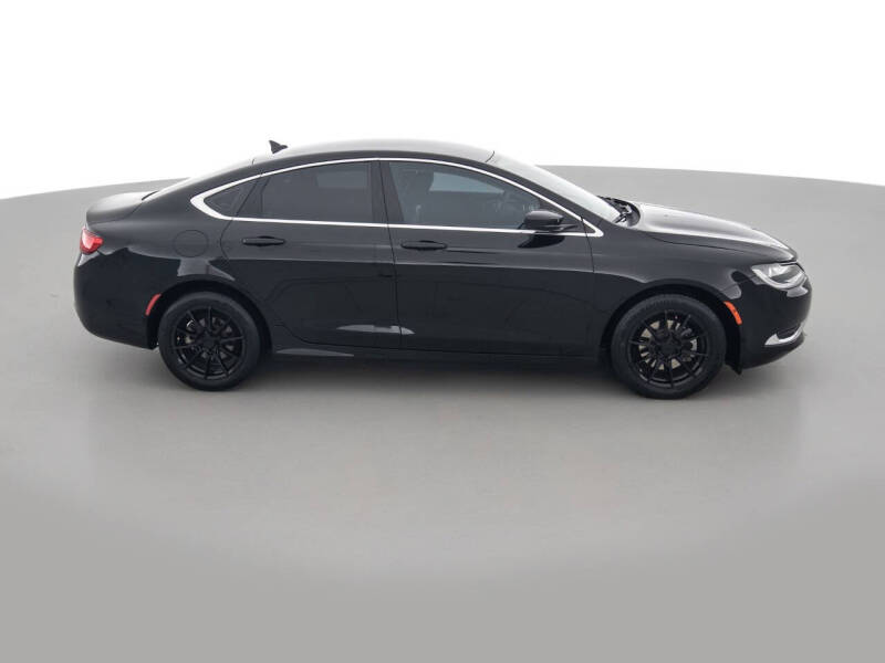 2017 Chrysler 200 Limited Platinum