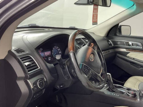 2017 Ford Explorer Platinum