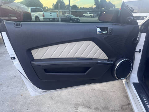 2014 Ford Mustang V6 Premium