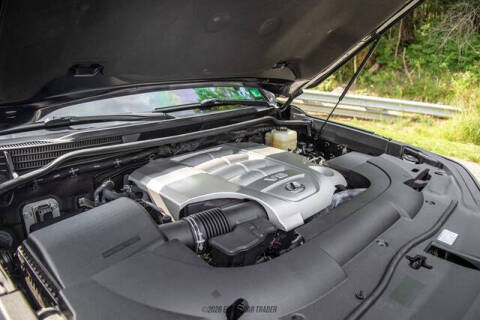 2021 Lexus LX 570 Three-Row