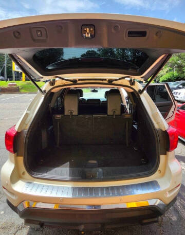 2017 Nissan Pathfinder SV