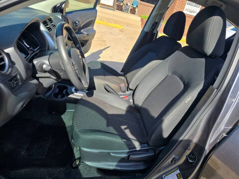 2019 Nissan Versa SV