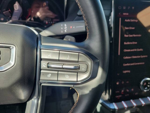 2024 GMC Acadia AT4