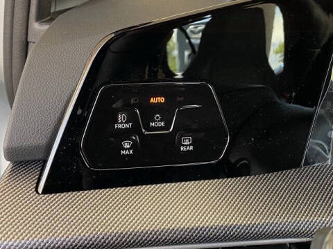 2025 Volkswagen Golf GTI Autobahn