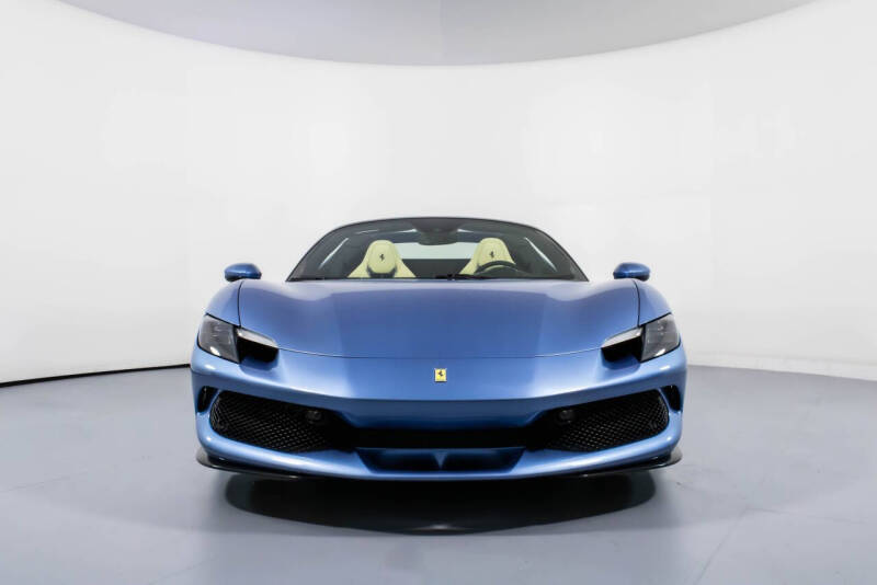 2024 Ferrari 296 GTS