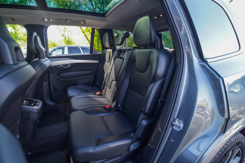 2018 Volvo XC90 T5 Momentum 7-Passenger