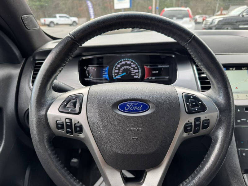 2018 Ford Taurus SEL