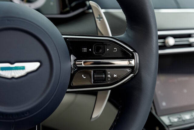 2026 Aston Martin Vantage Roadster