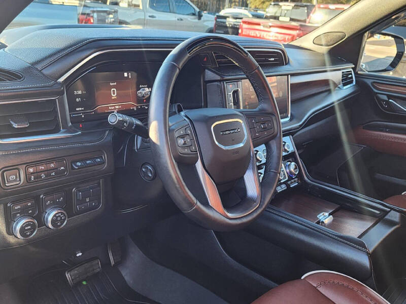 2023 GMC Yukon XL Denali Ultimate