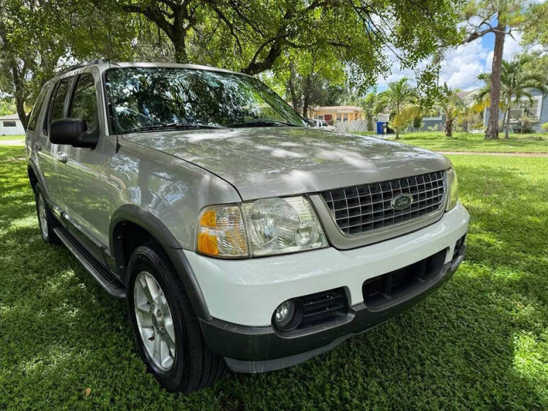 2004 Ford Explorer XLT