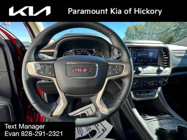 2023 GMC Acadia Denali