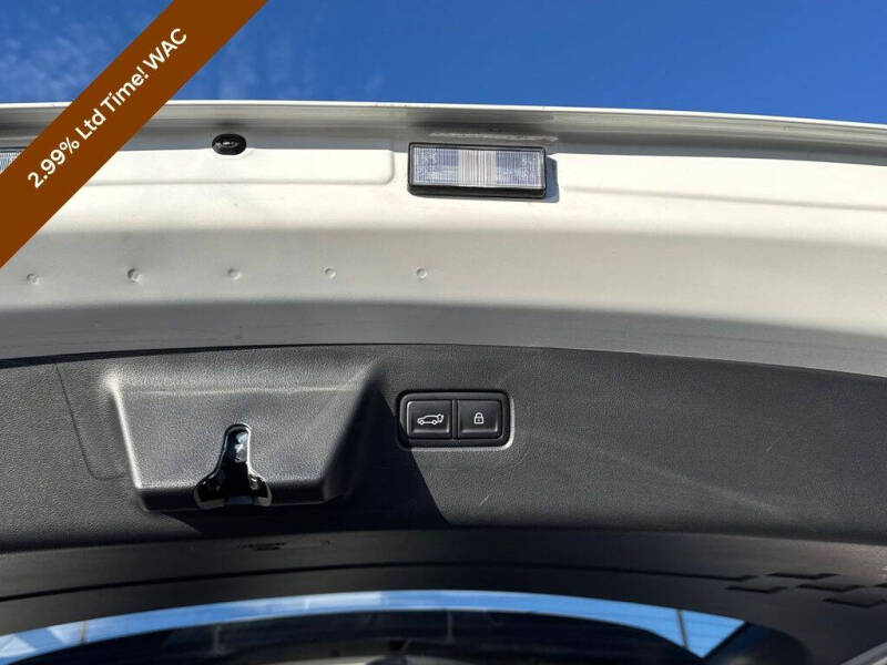 2025 Hyundai Santa Fe SE