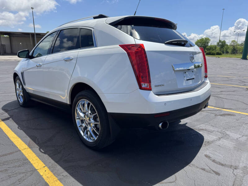 Image 3 of 2013 Cadillac SRX Premium Collection