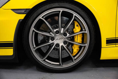 2016 Porsche Cayman GT4