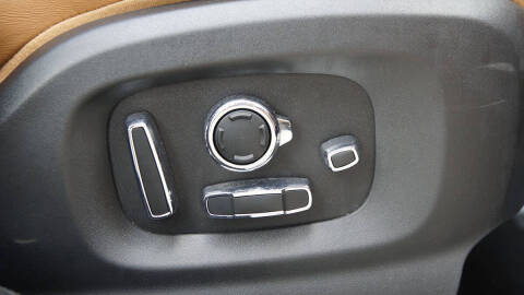 2016 Jaguar XJL Portfolio