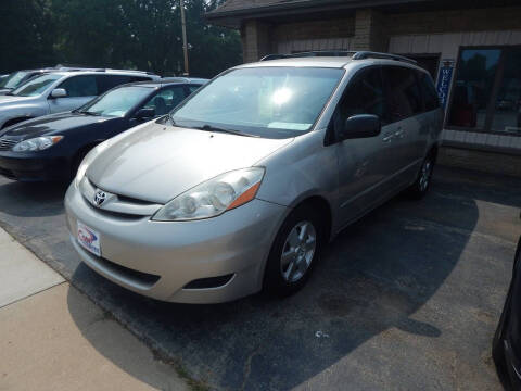 2009 Toyota Sienna LE 7-Passenger