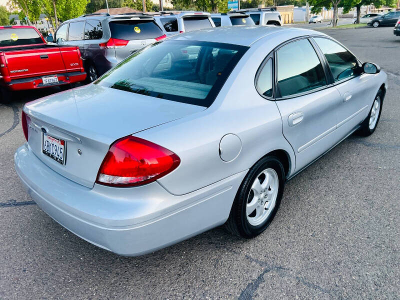 2007 Ford Taurus SE