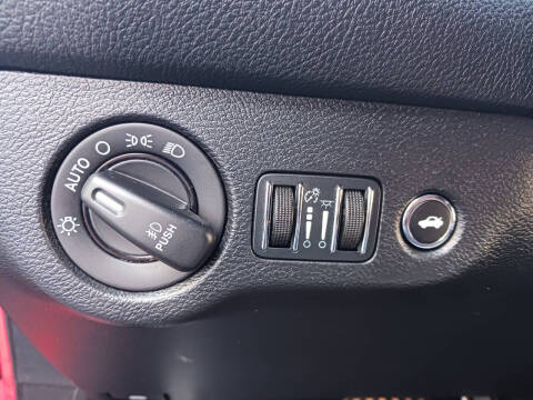 2015 Dodge Challenger SXT Plus