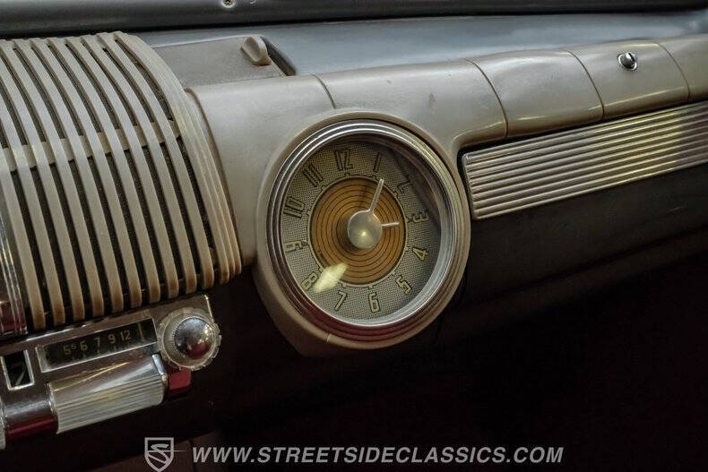 1948 Ford Deluxe