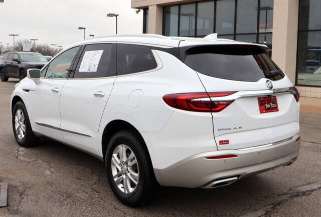 2020 Buick Enclave Essence