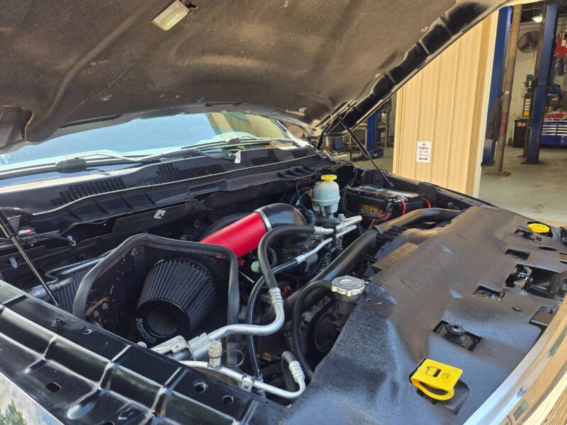 2017 RAM 1500 SLT