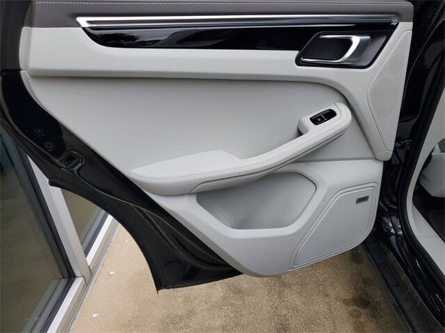 2020 Porsche Macan S